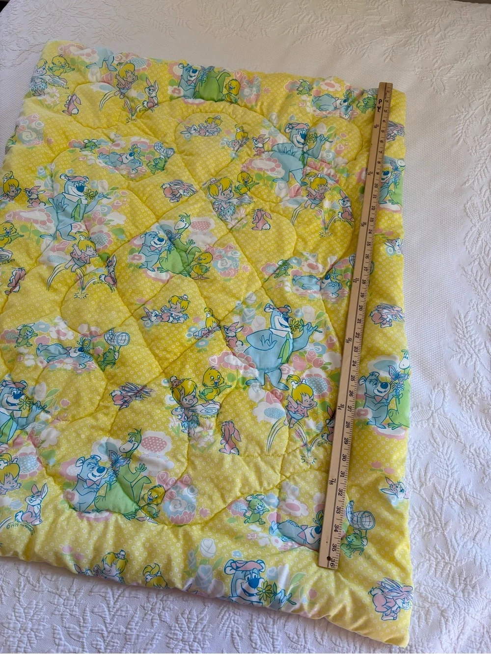 Vintage quilted crib baby blanket 1979 Yogi Bear, Flintstones by Kendall Co.